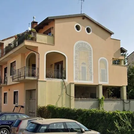 Apartamento Pratica Mansardina
