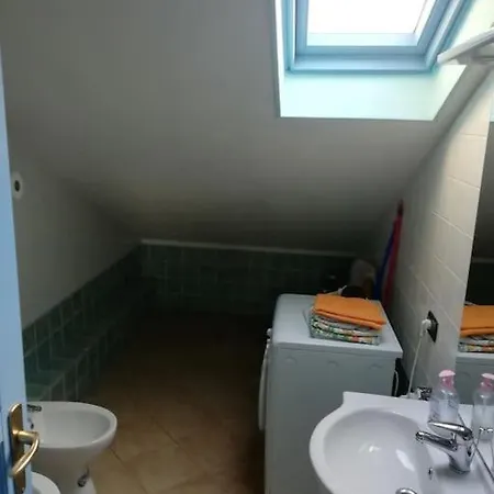 Apartment Pratica Mansardina